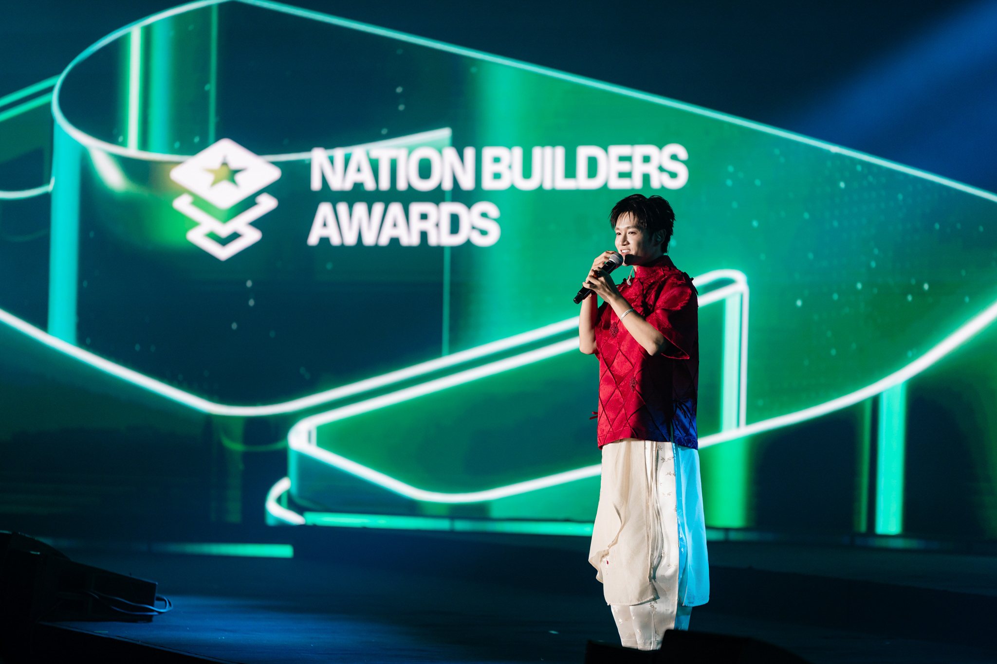Phần biểu diễn trên sân khấu Nation Builders Awards, trục giải lần đầu xuất hiện ở mùa 2026.