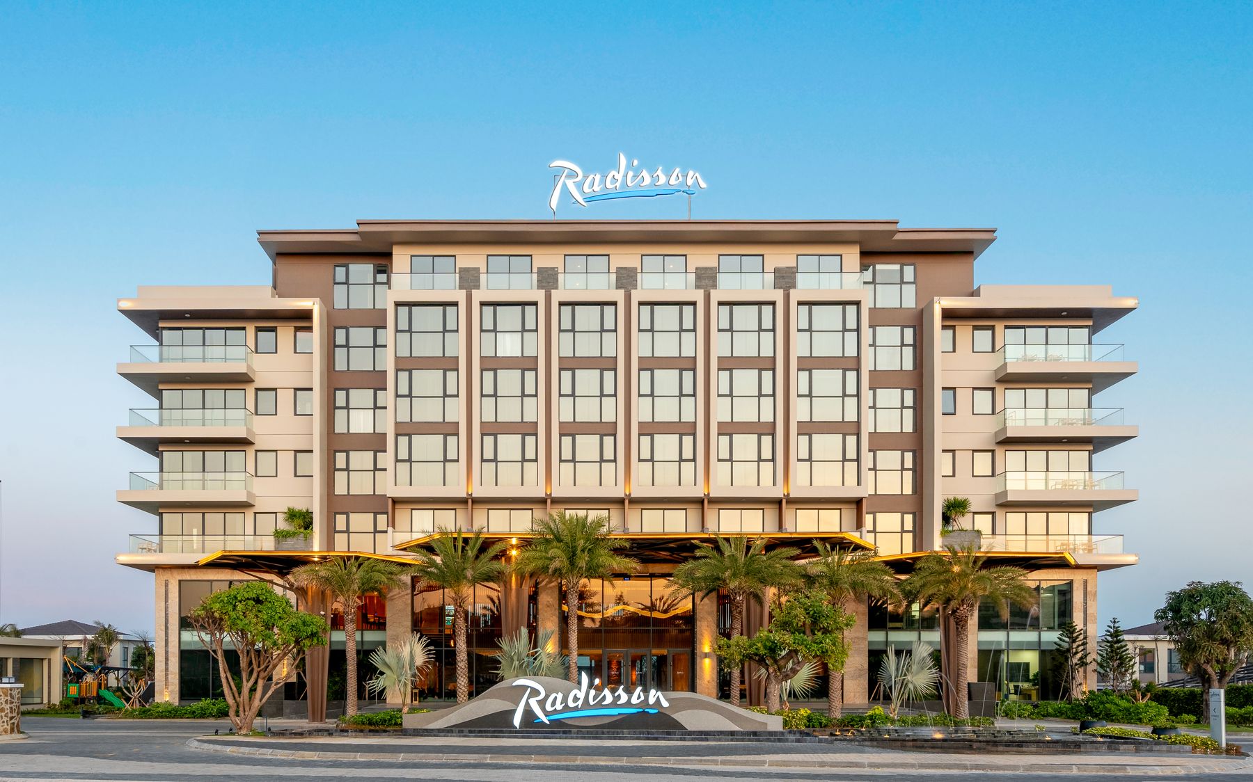 Radisson tại Mũi N&eacute;
