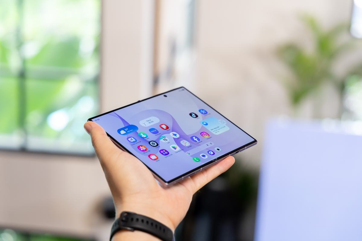 Gallery - 7 điều làm nên sự khác biệt của Galaxy Z Fold8 - image 5