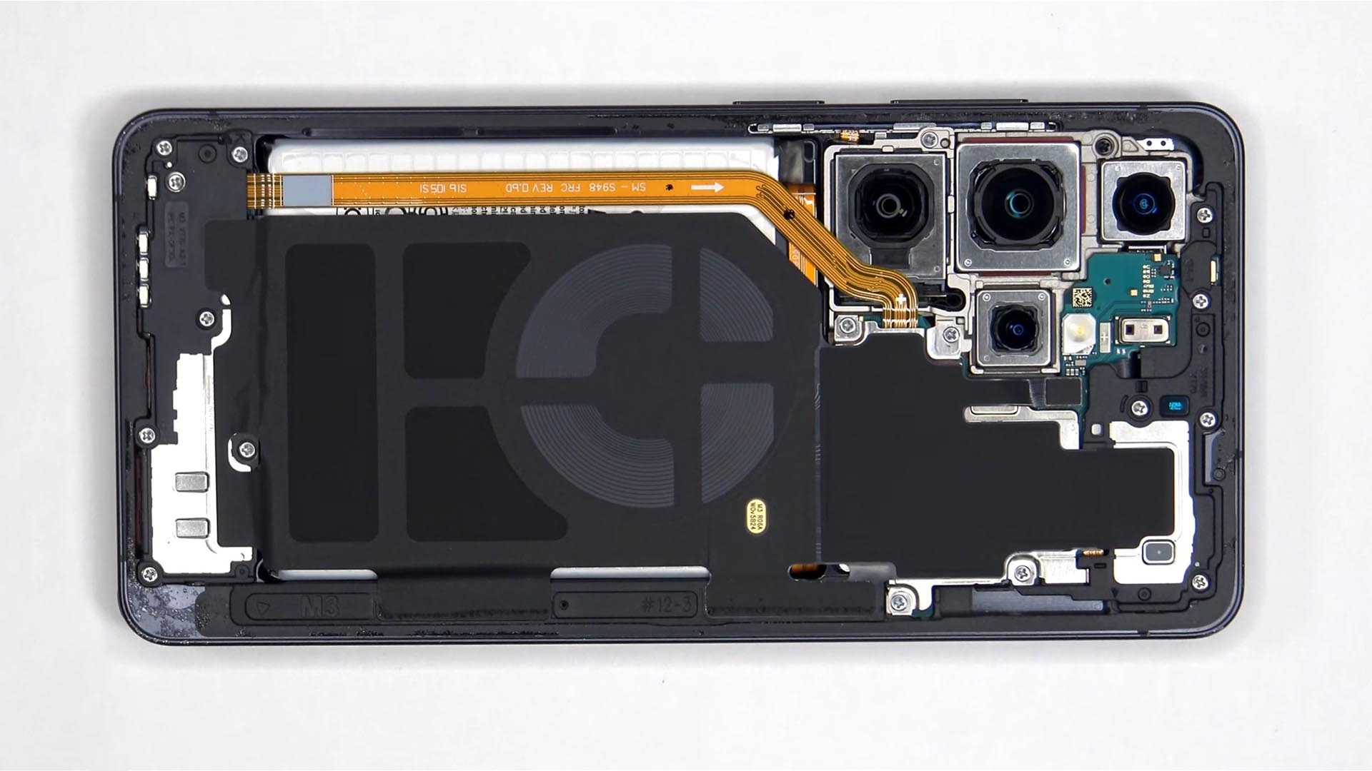 Gallery - Vì sao khoản lỗ điện thoại đầu tiên của Samsung lại là tin xấu cho các hãng Trung Quốc - image 3