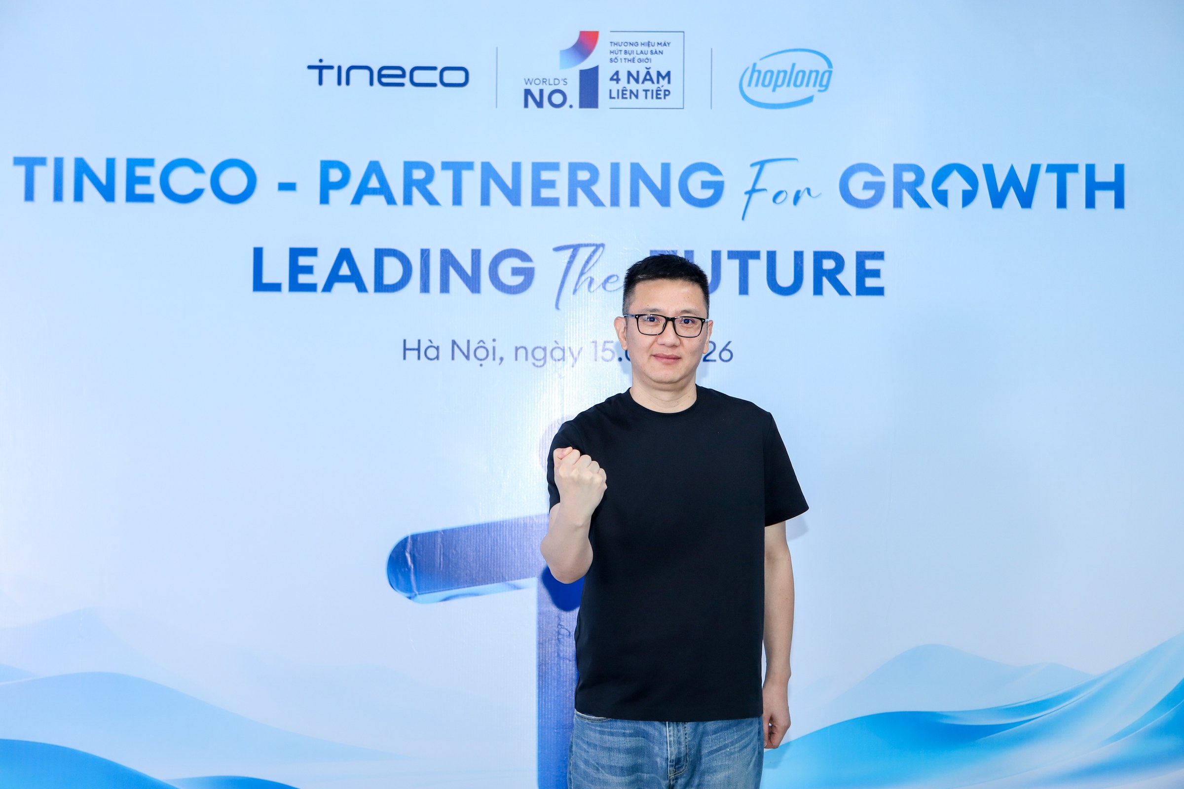 Ong Leng Ling tai Ha Noi