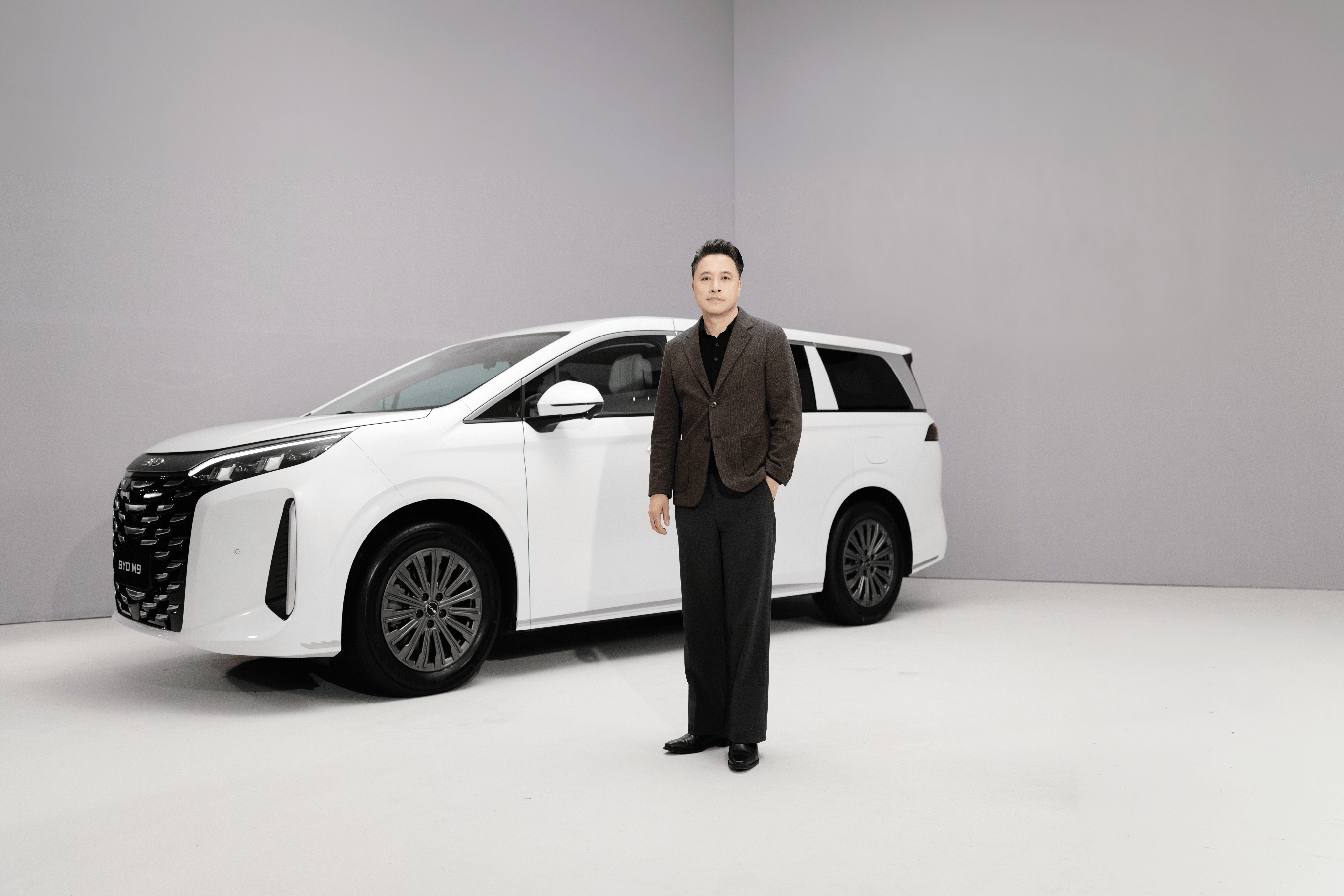 Victor Vu and BYD M9