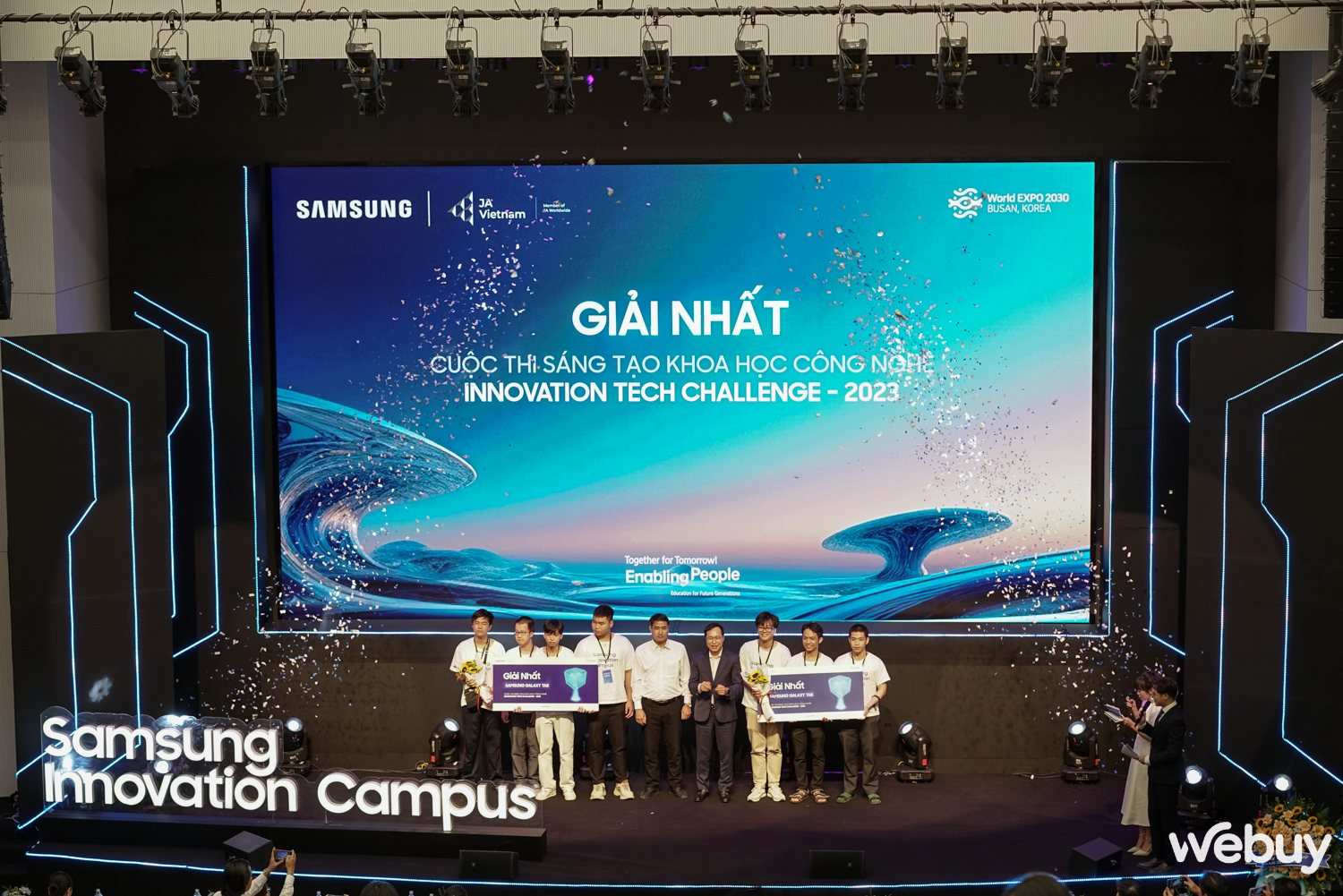 Lễ trao giải nhất